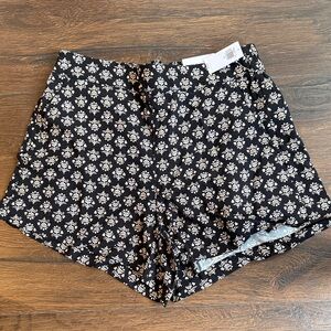 NWT Old Navy Playa Black and White Patterned Women's Shorts